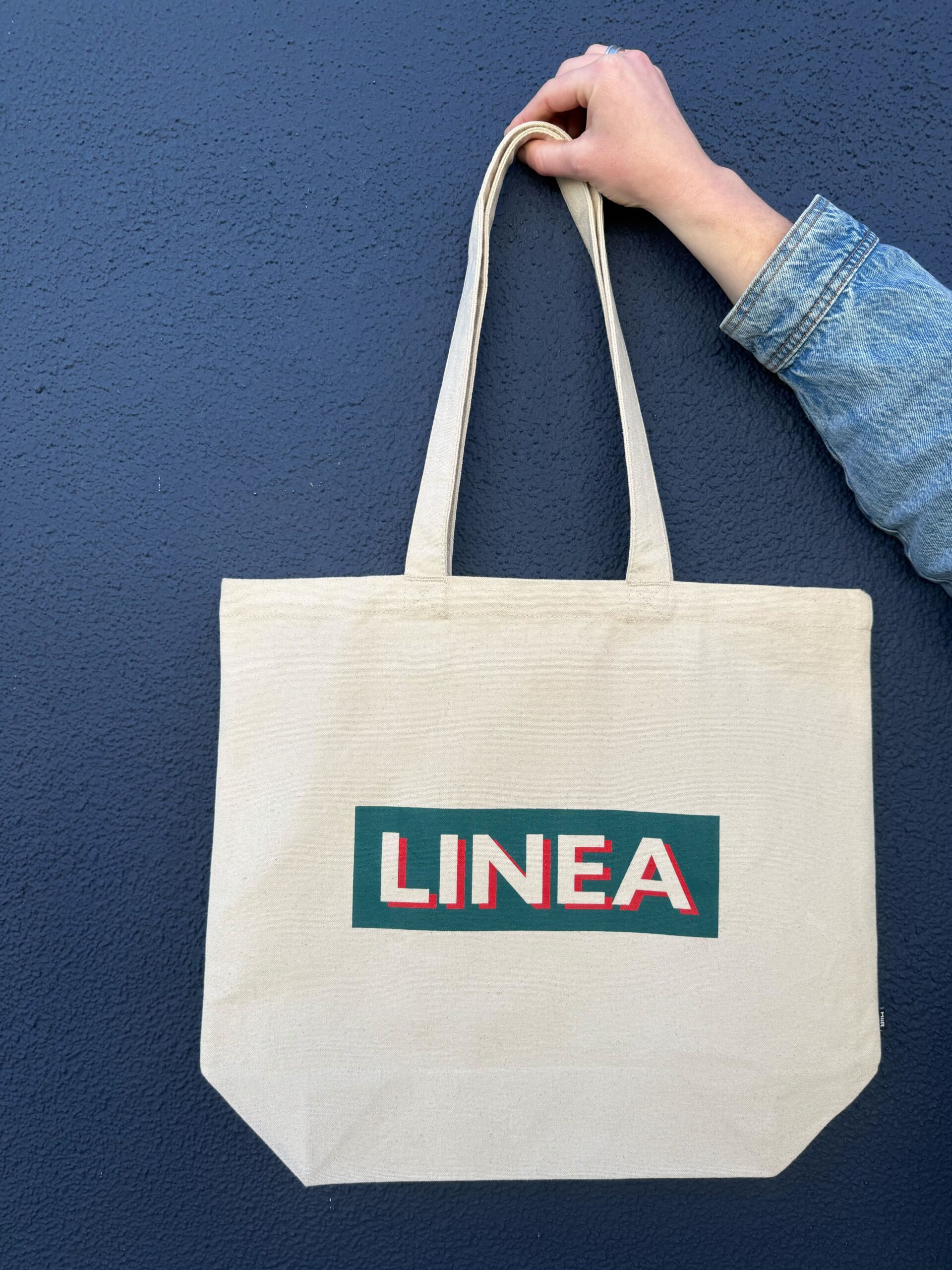 Linea Canvas Tote